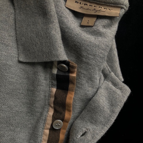 Burberry Brit Polo - Picture 3 of 3
